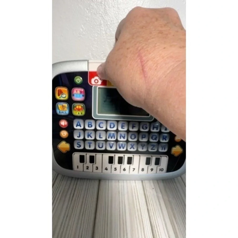 VTech Little Smart Top Kids Learning Tablet Silver Black A-Z Keyboard Piano 1394